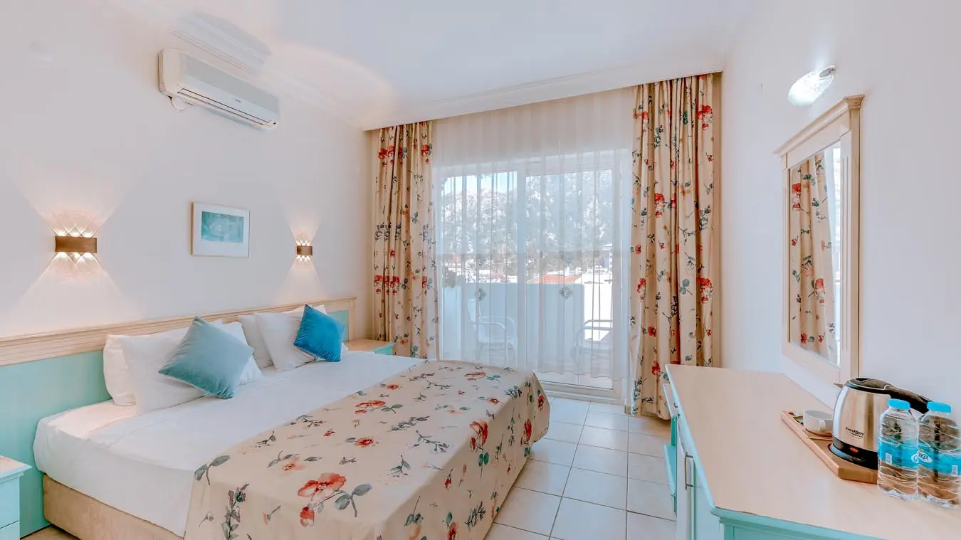 Land View Suite Room